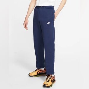 NWT Nike Sportswear Club Fleece